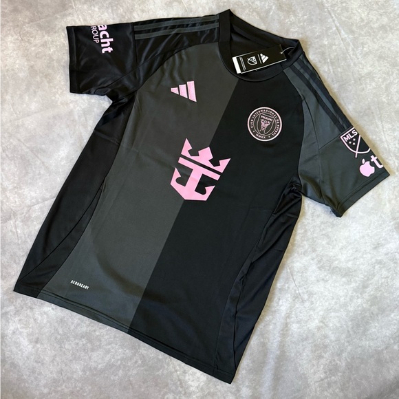 Inter Miami Away Jersey Messi 10 - Picture 4 of 7